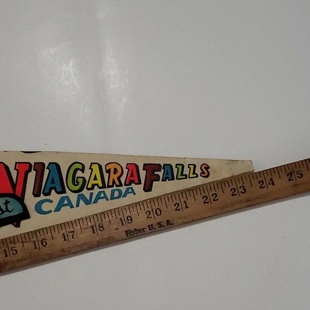 Vintage 1970s Niagara Falls Canada Maid of the Mist 2‎ layer Felt Flag Pennant